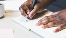 双眼皮手术后的后遗症及其预防措施